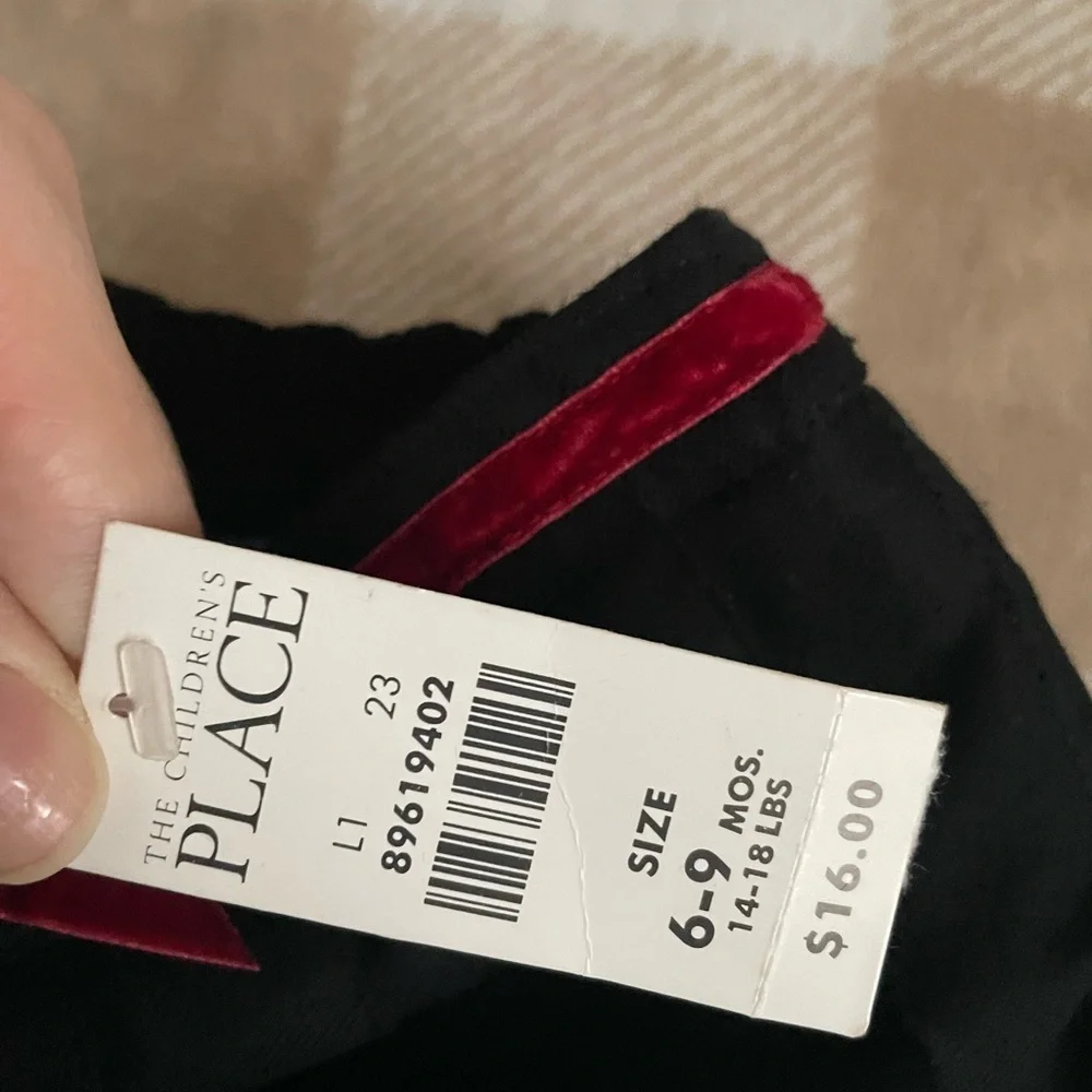 Vintage size 6-9 months The Children's Place Black Skirt w Red Rose Embroidery